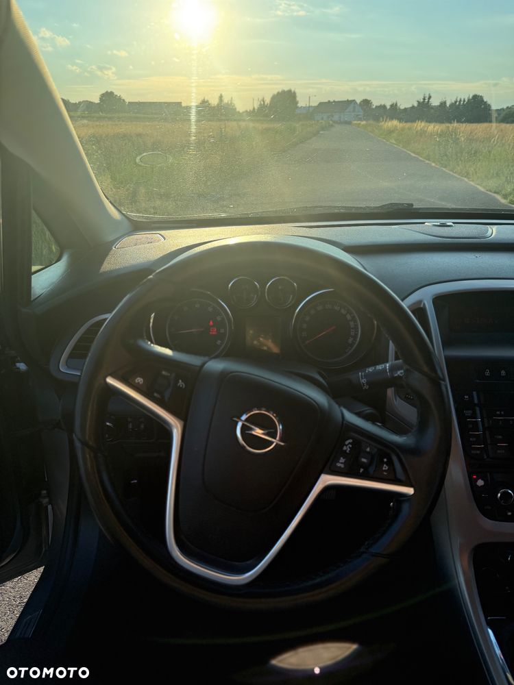 Opel Astra 1.6 Enjoy - 19