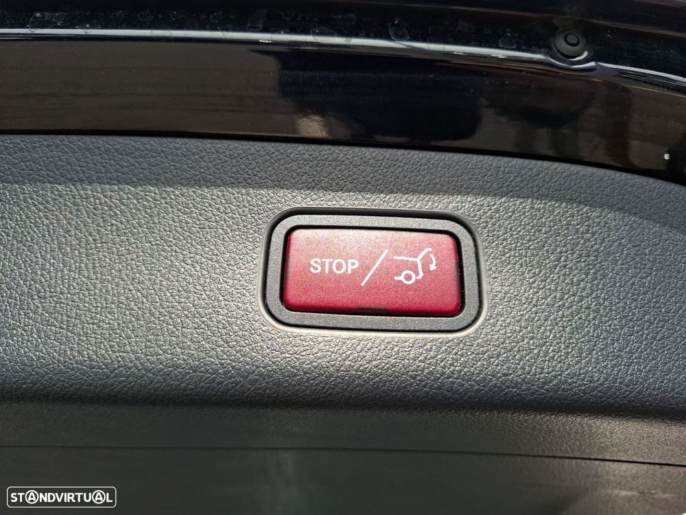 Mercedes-Benz GLC 220 d 4Matic — fotografia 25