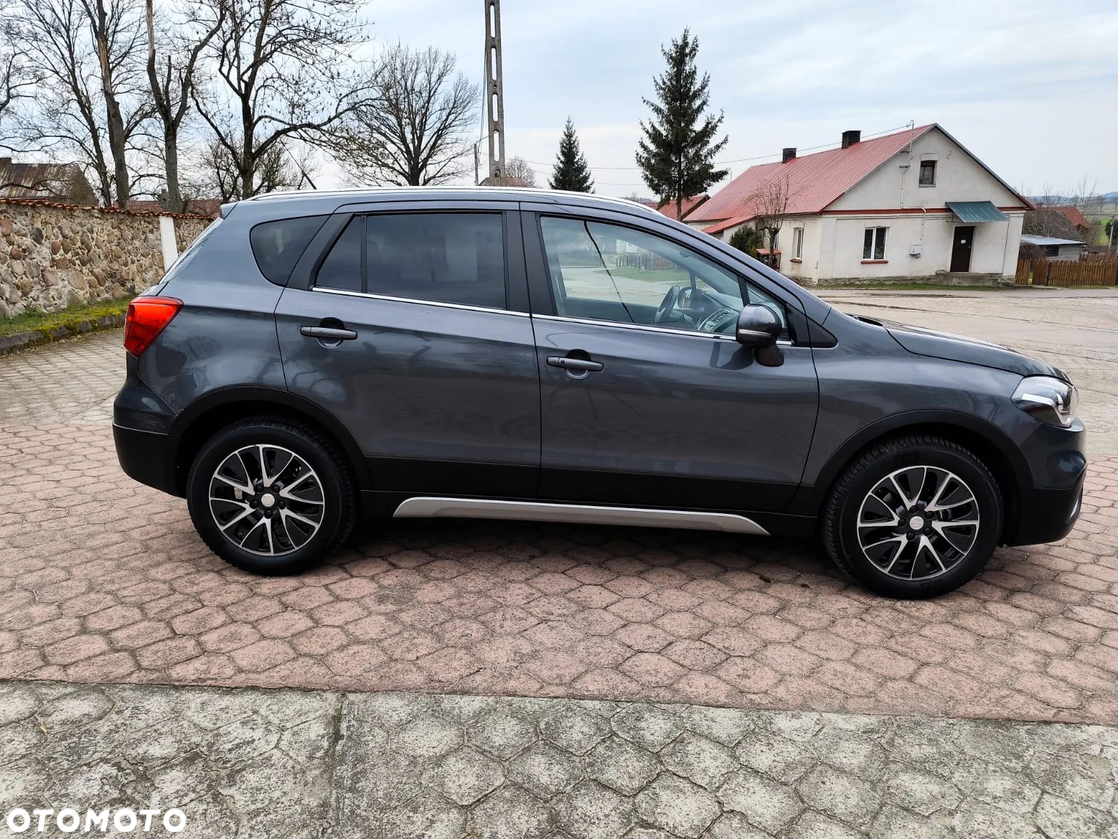 Suzuki SX4 - 10