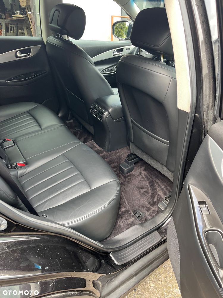 Infiniti QX50 3.0d - 12