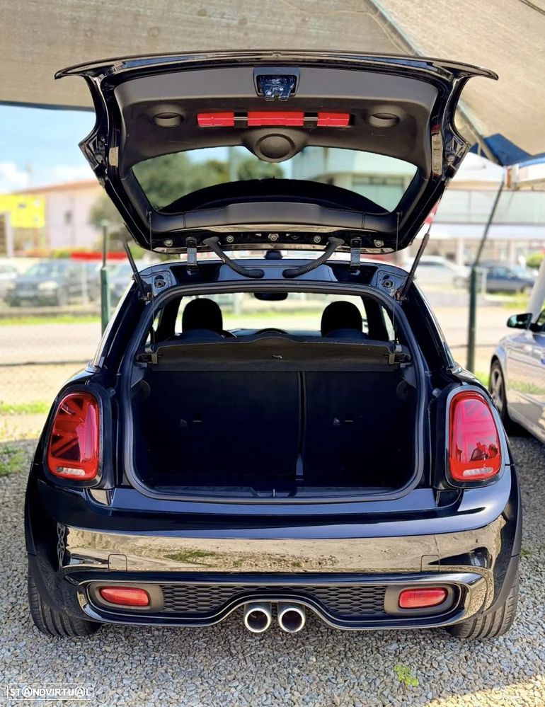 MINI 3 Portas Cooper SD - 14