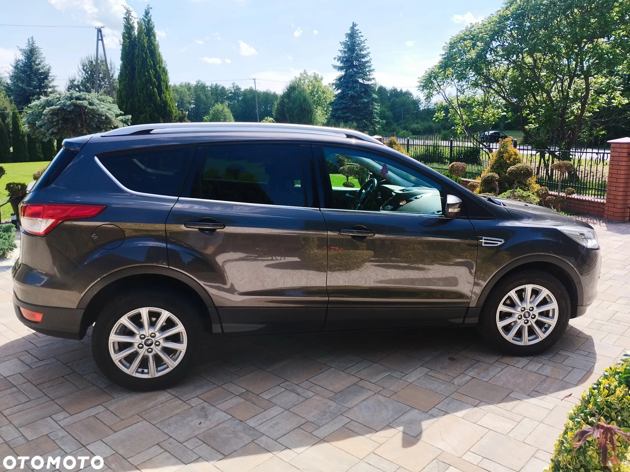 Ford Kuga 2.0 TDCi 2x4 Titanium - 17