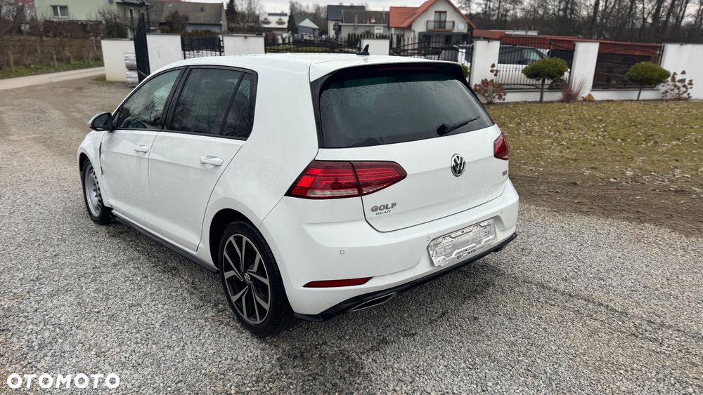 Volkswagen Golf - 12