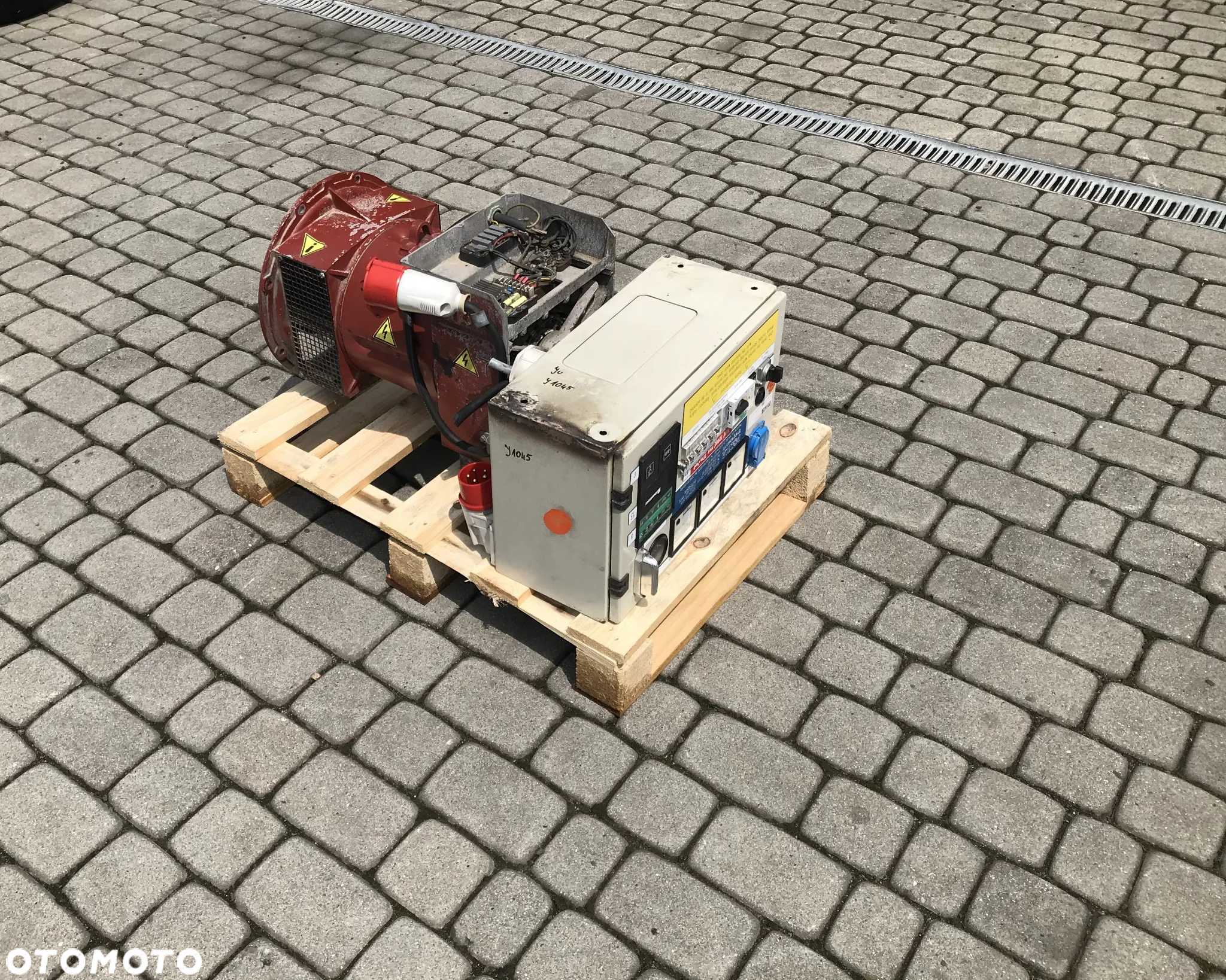 PRĄDNICA GENERATOR MECC ALTE SPA ECO 32-2S/4 9,6 KVA - 4