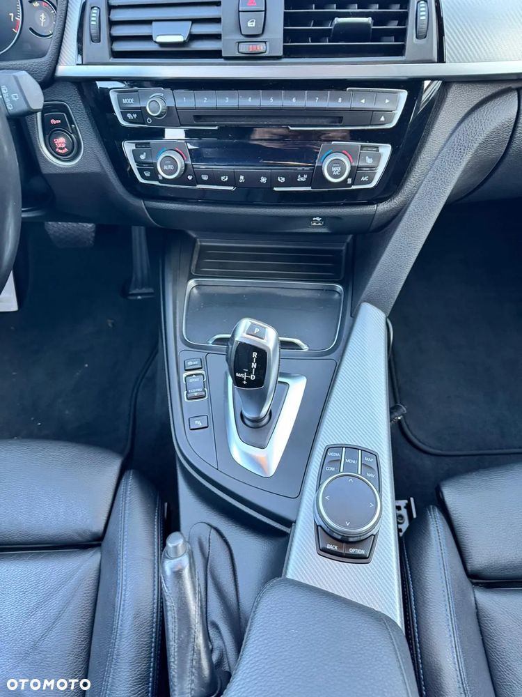 BMW Seria 3 330i xDrive M Sport Shadow - 18