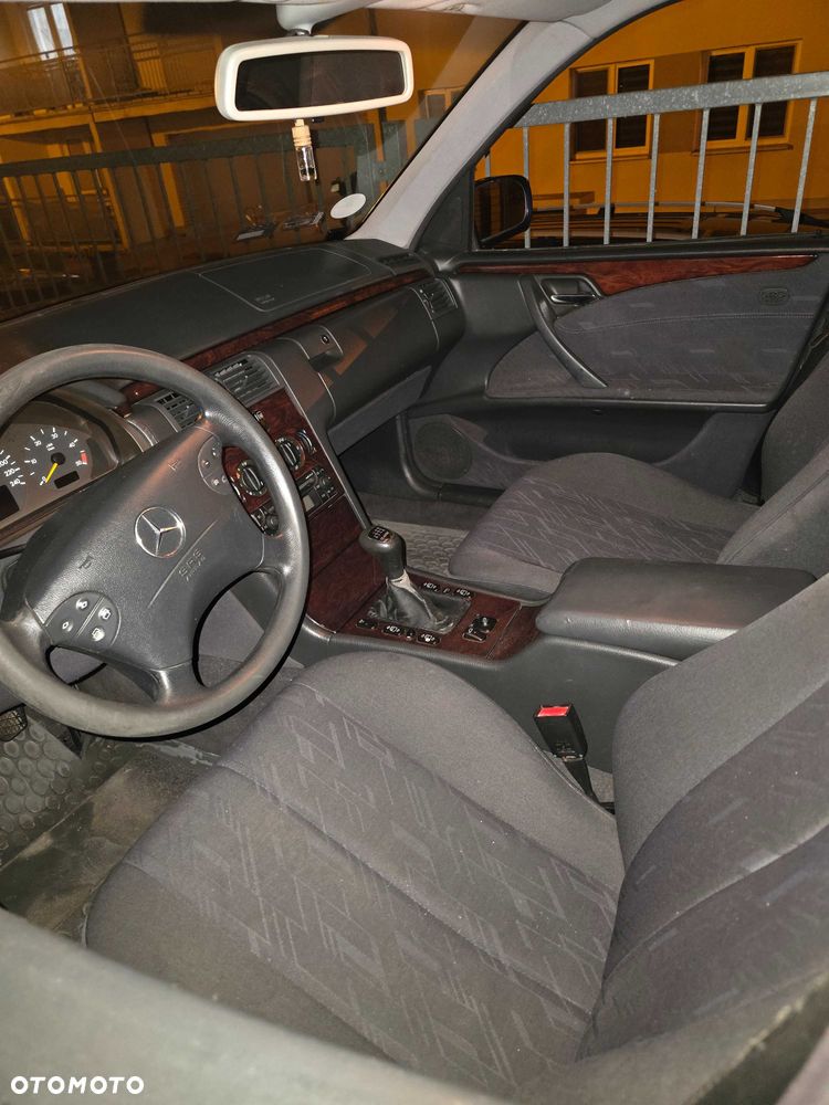Mercedes-Benz Klasa C - 7