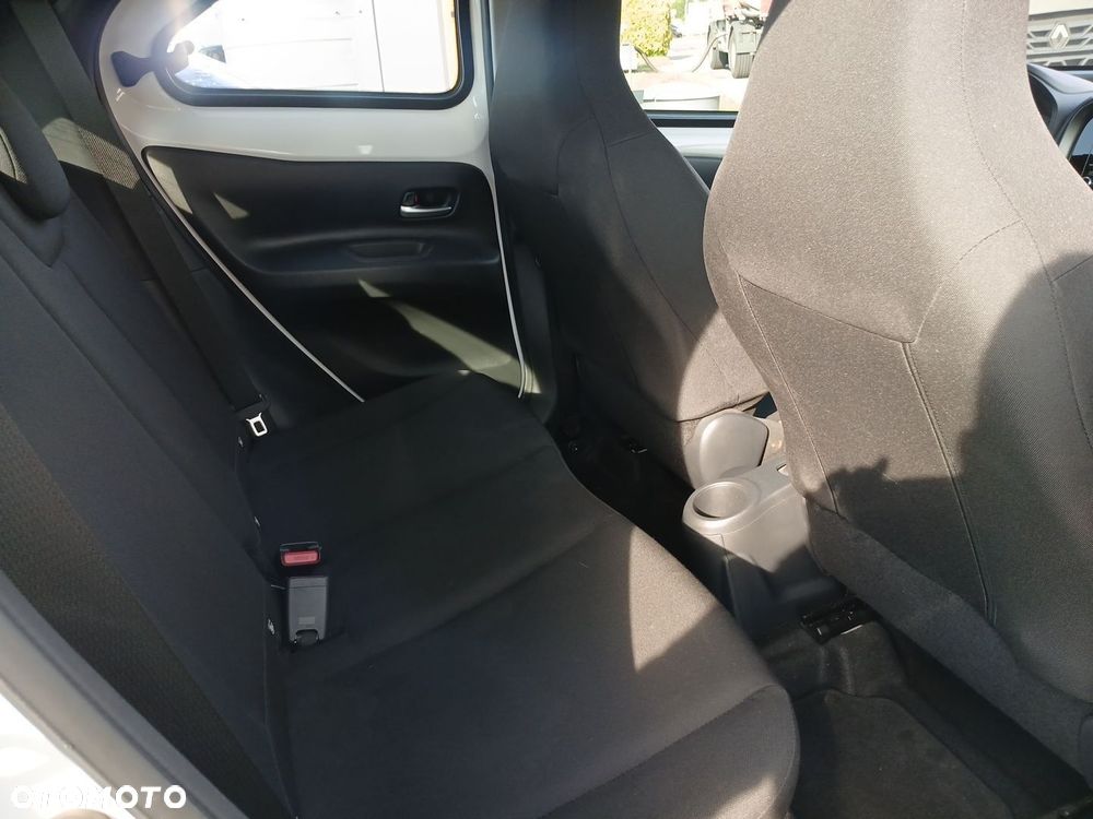 Toyota Aygo X - 10