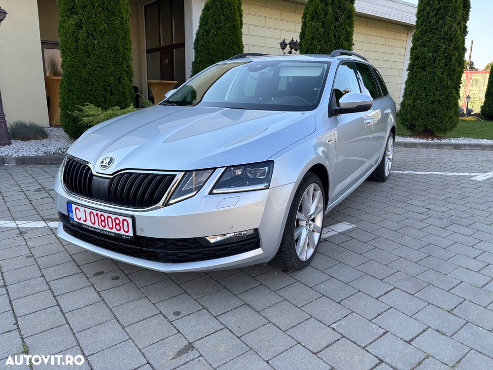 Skoda Octavia 2.0 TDI STYLE DSG - 2