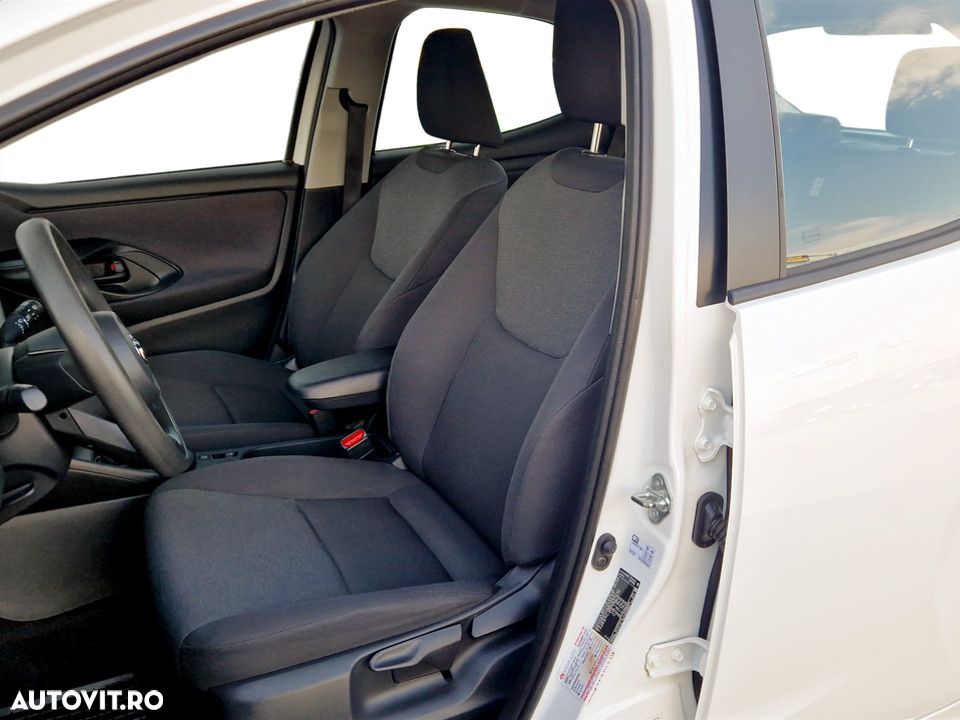 Toyota Yaris - 12