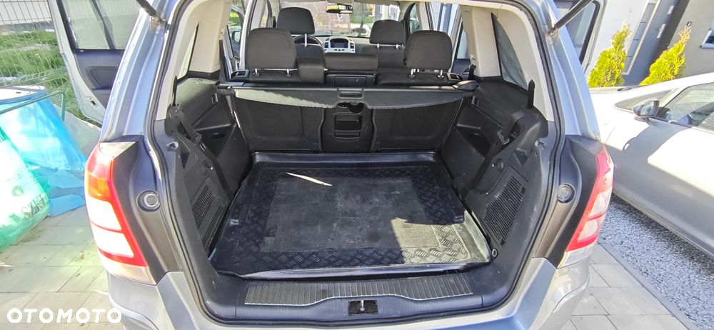 Opel Zafira 1.9 CDTI Cosmo - 11