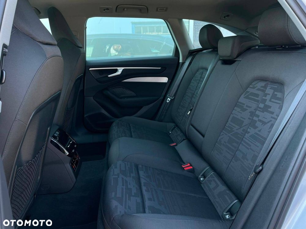 Audi A6 Avant - 13