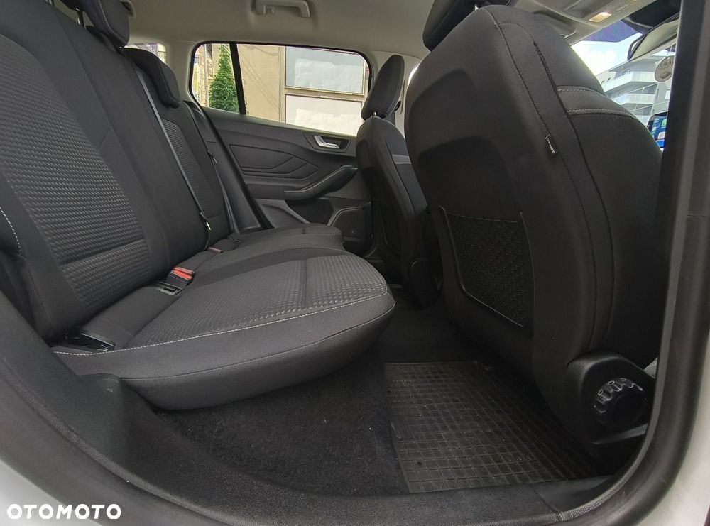 Ford Focus - 20