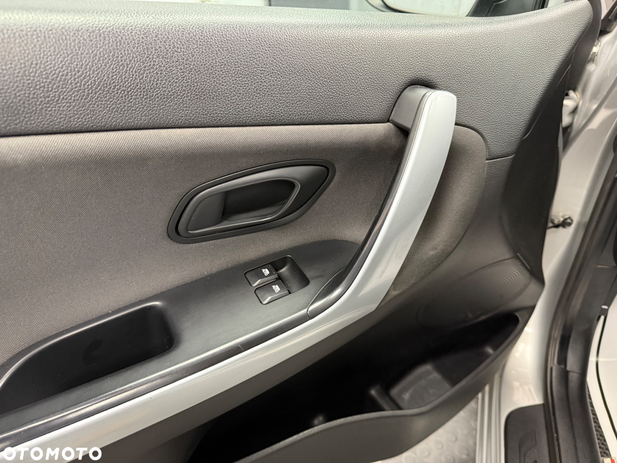 Kia Ceed - 14