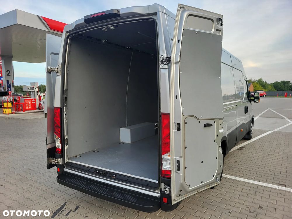 Iveco Daily - 36