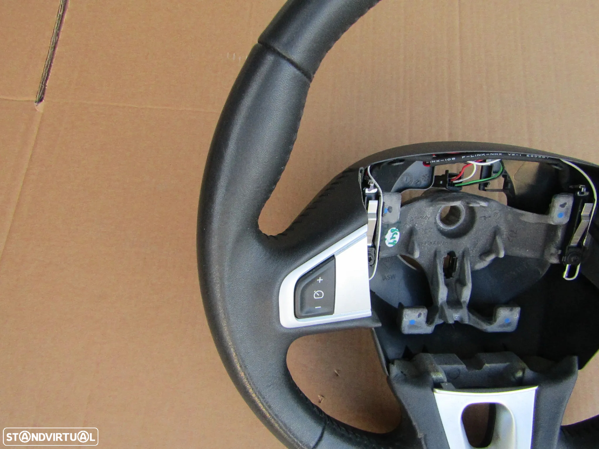 Volante Renault Megane III ano 2009 a 2016  em muito bom estado - 5