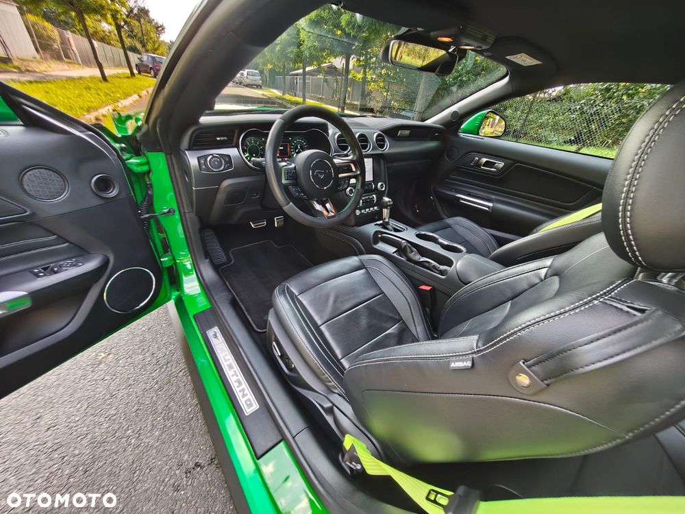 Ford Mustang - 27