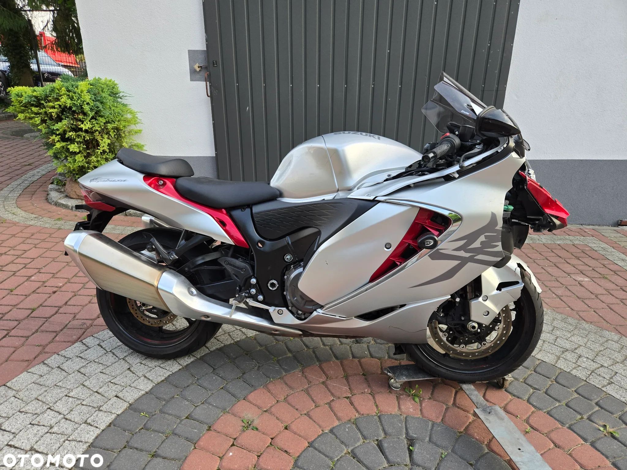 Suzuki Hayabusa - 1