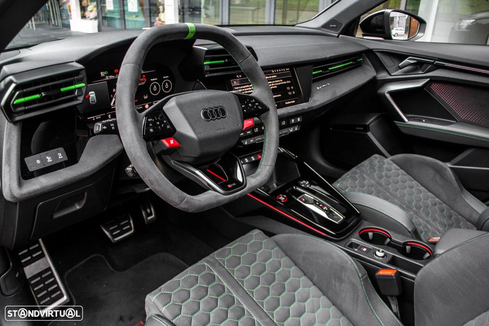 Audi RS3 Sportback 2.5 TFSI quattro S tronic - 32