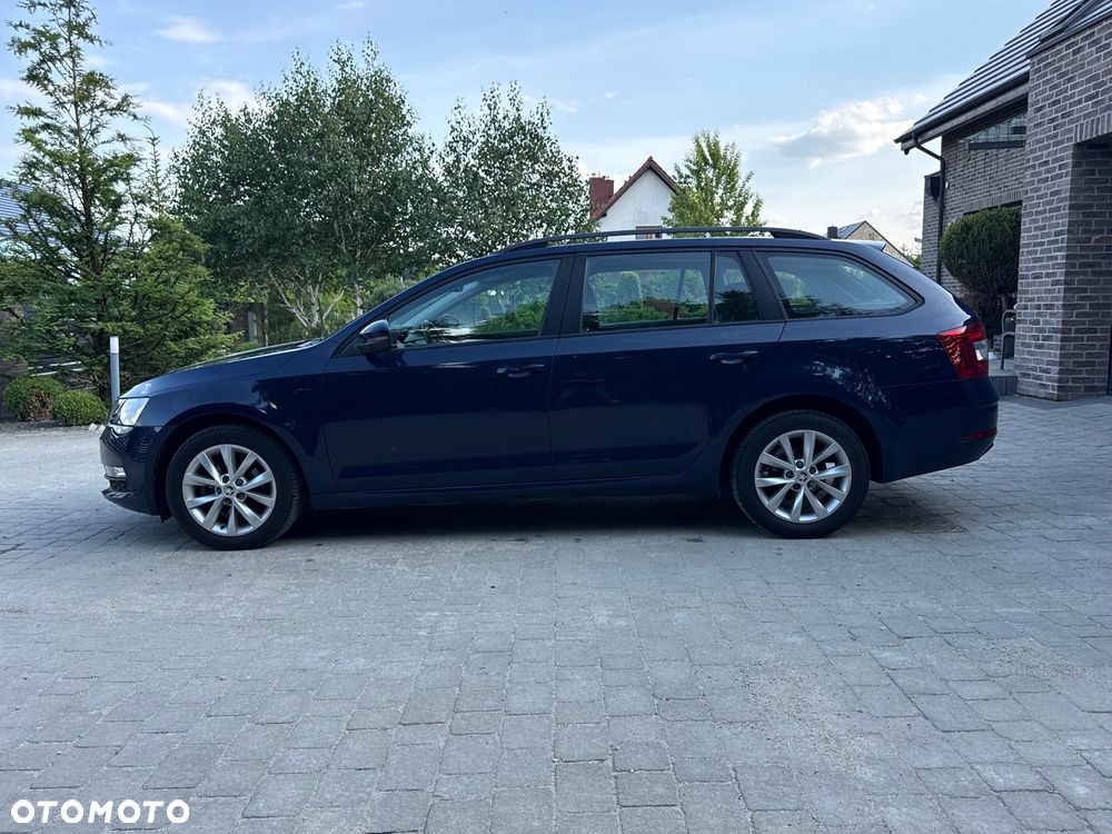 Skoda Octavia 1.6 TDI Style DSG - 10