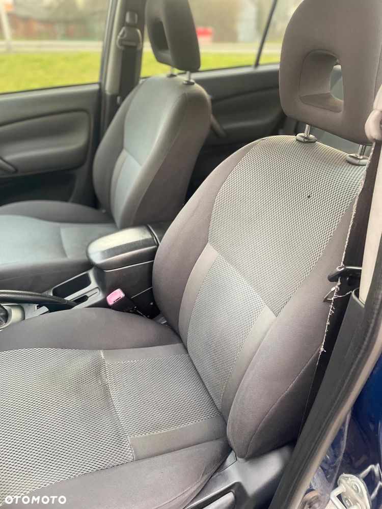 Toyota RAV4 2.0 D-4D 4x4 - 14