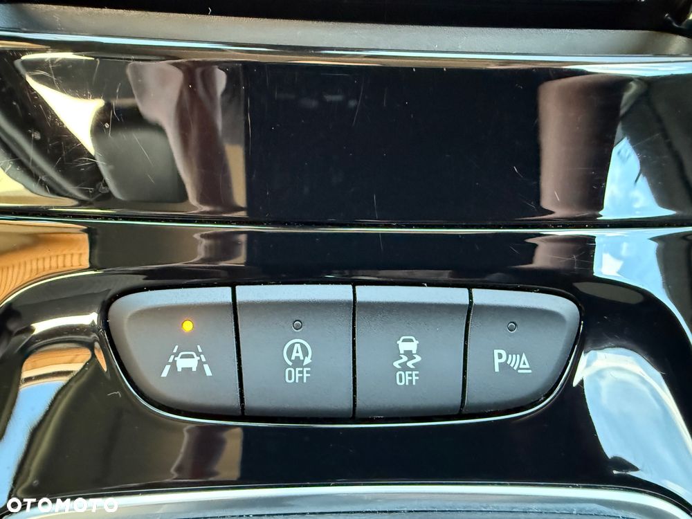 Opel Astra 1.4 Turbo Innovation - 18