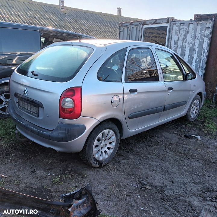 Dezmembrari  Citroen XSARA PICASSO (N68)  1999  > 0000 2.0 HDi Motori - 4