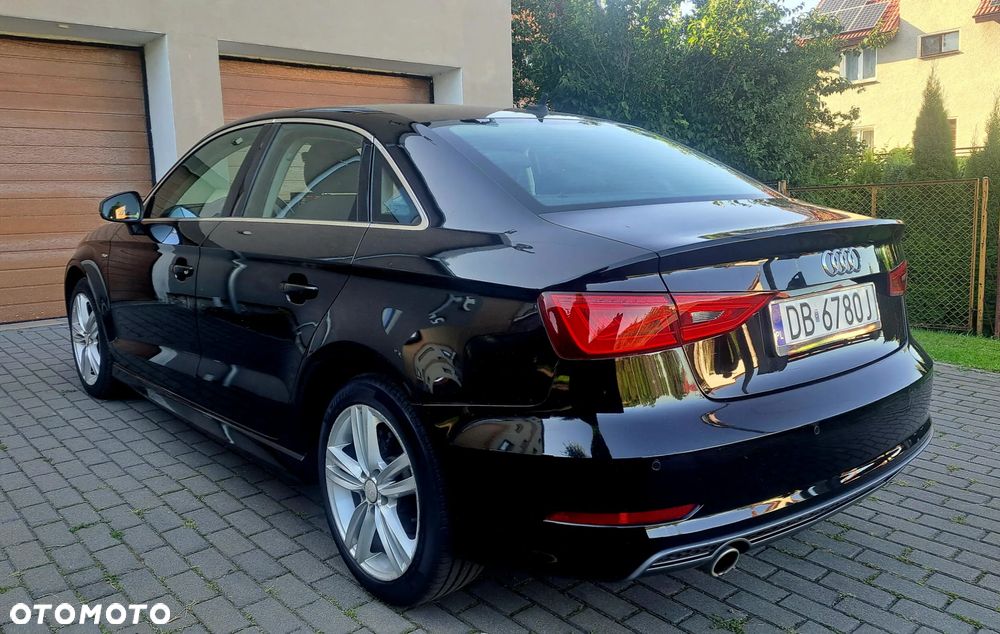 Audi A3 1.6 TDI (clean diesel) S tronic Ambiente - 2