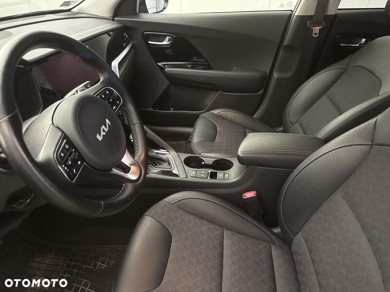 Kia Niro 1.6 GDI Hybrid Business Line - 11