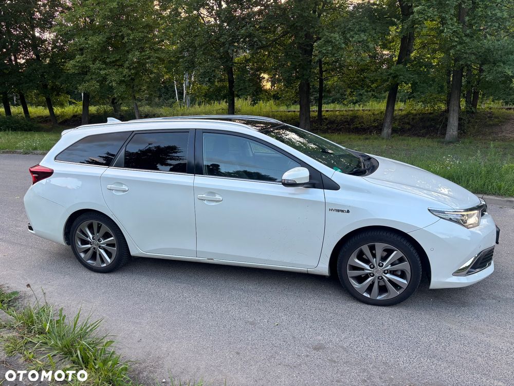 Toyota Auris 1.8 VVT-i Automatik Executive - 4