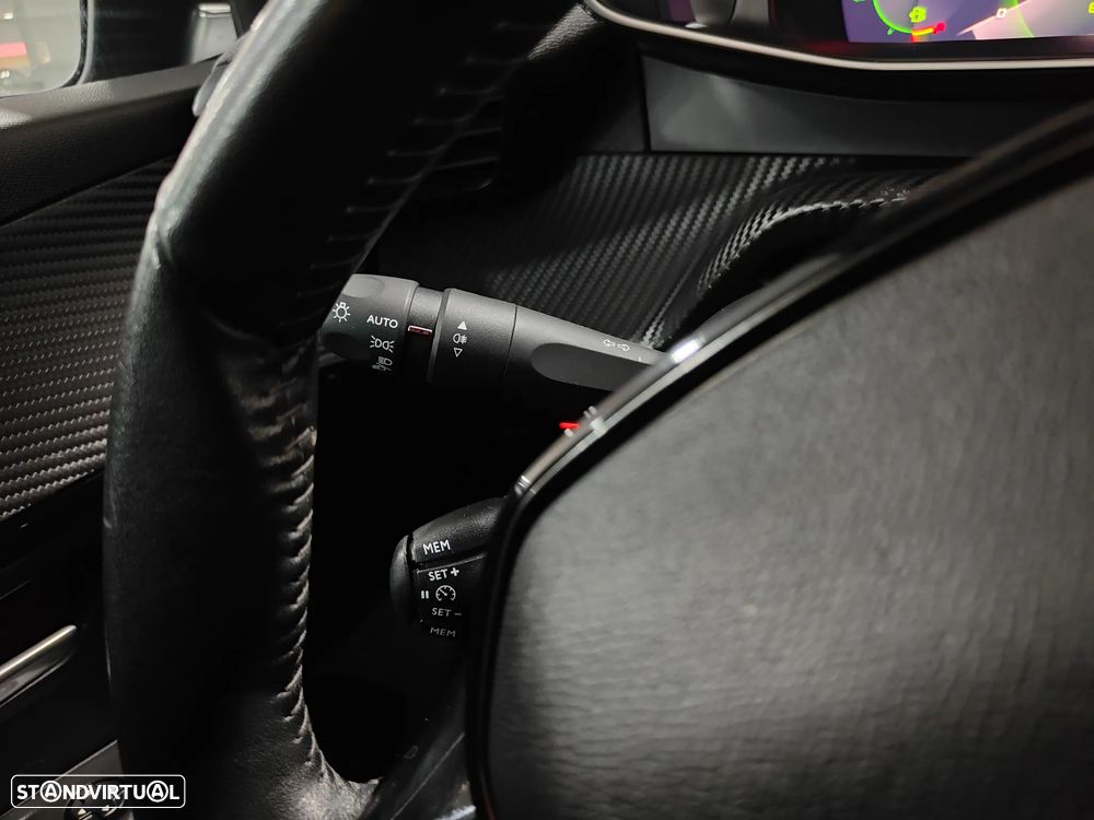 Peugeot 208 1.2 PureTech Allure Pack - 49
