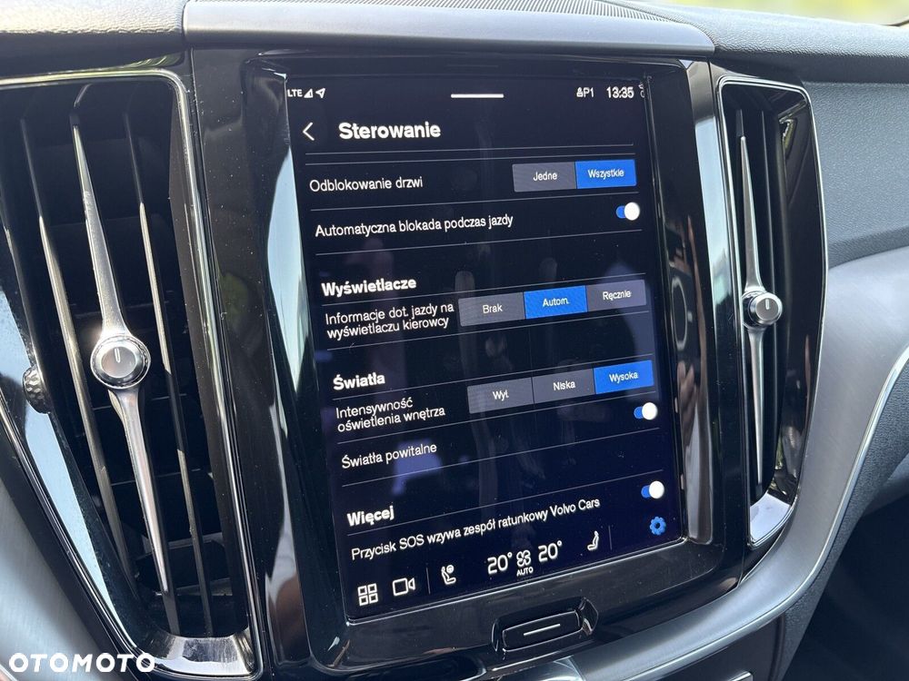 Volvo XC 60 B4 B Momentum Pro - 33