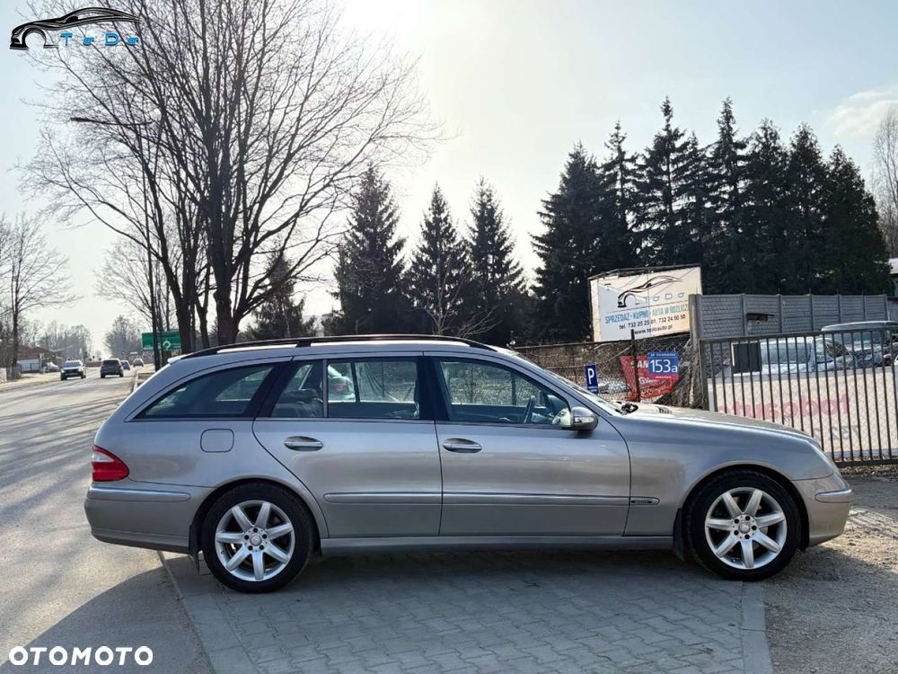 Mercedes-Benz Klasa E 500 4-Matic T Elegance - 27