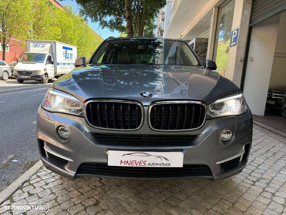 BMW X5 25 d sDrive Comfort 7L - 8