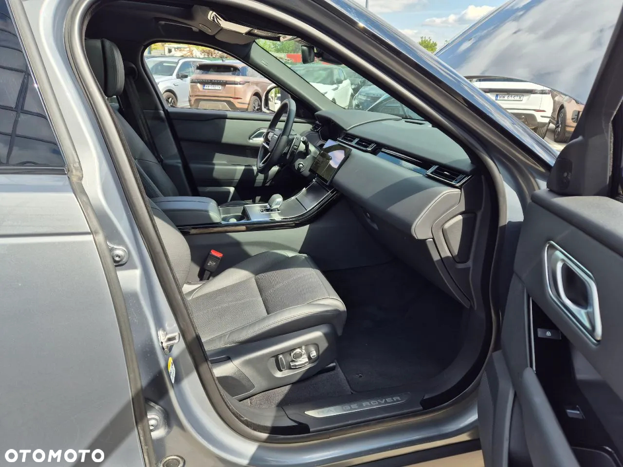 Land Rover Range Rover Velar D300 Dynamic HSE - 13