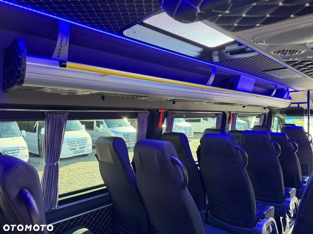 Mercedes-Benz Sprinter 519 - 22
