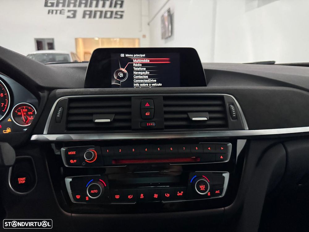 BMW 330 e iPerformance Pack M - 15