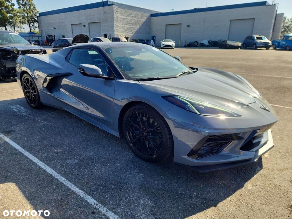 Chevrolet Corvette - 5