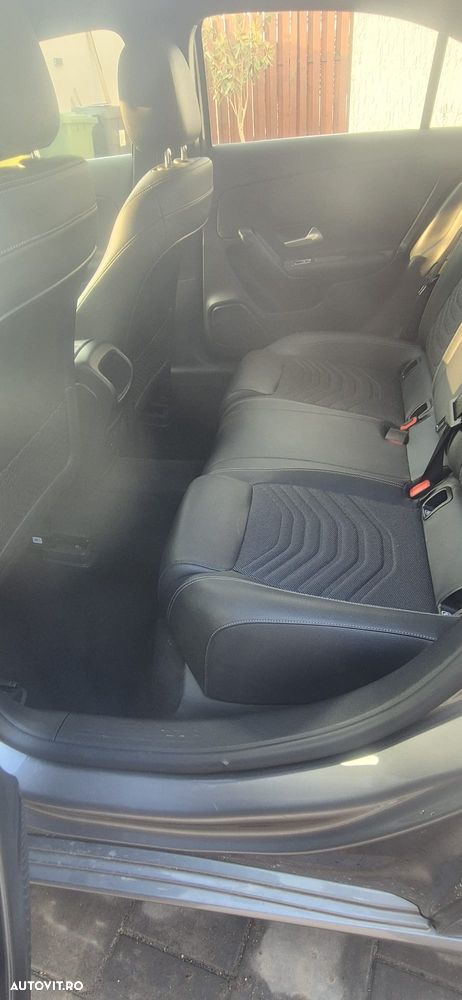 Mercedes-Benz A 180 - 9