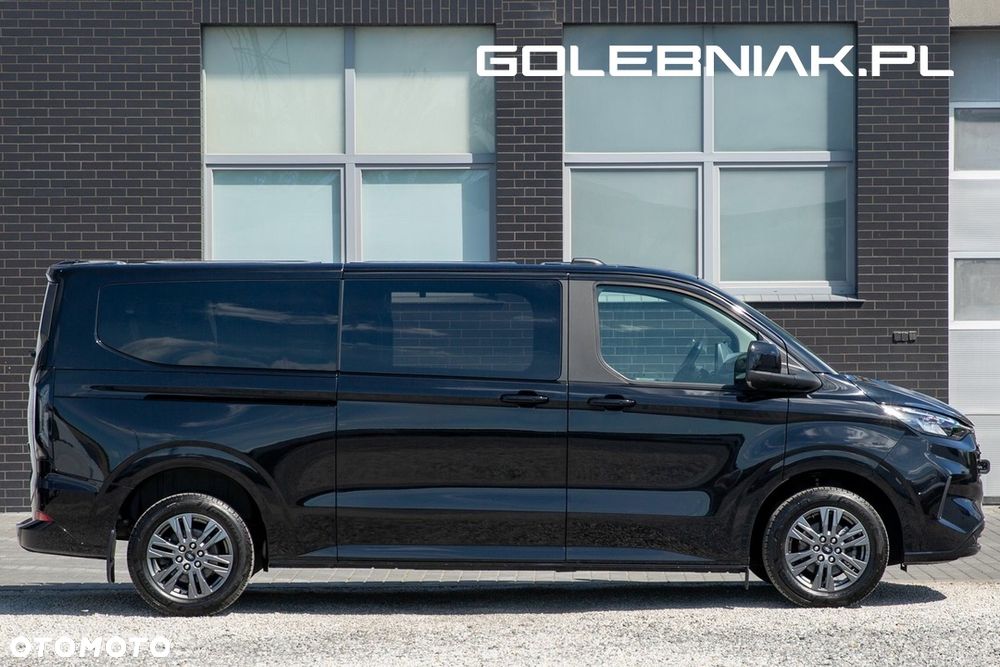 Ford Tourneo Custom - 1