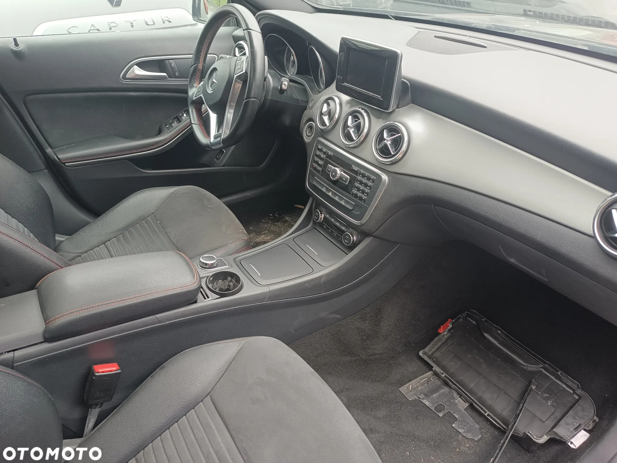 Mercedes-Benz GLA - 6