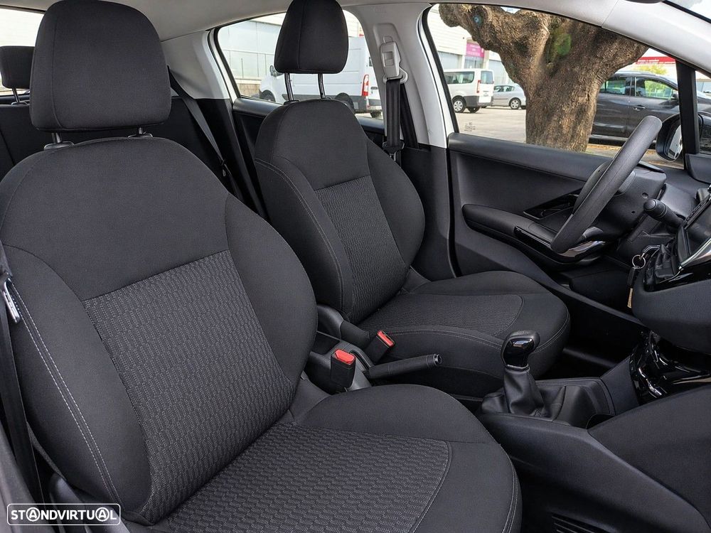 Peugeot 208 1.5 BlueHDi Allure - 17