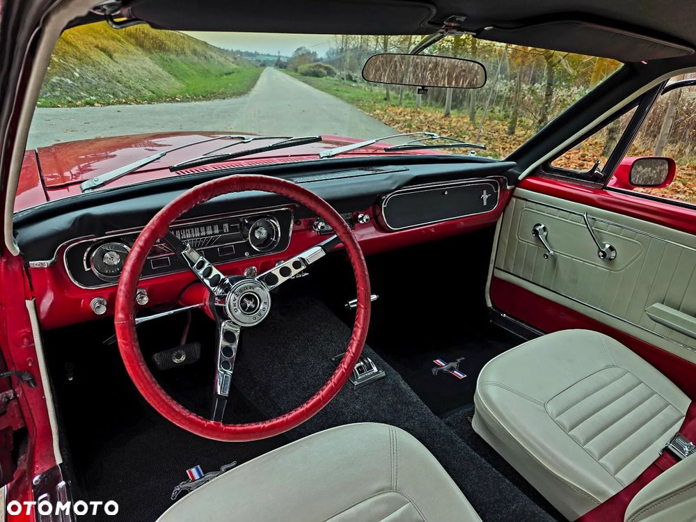 Ford Mustang - 31