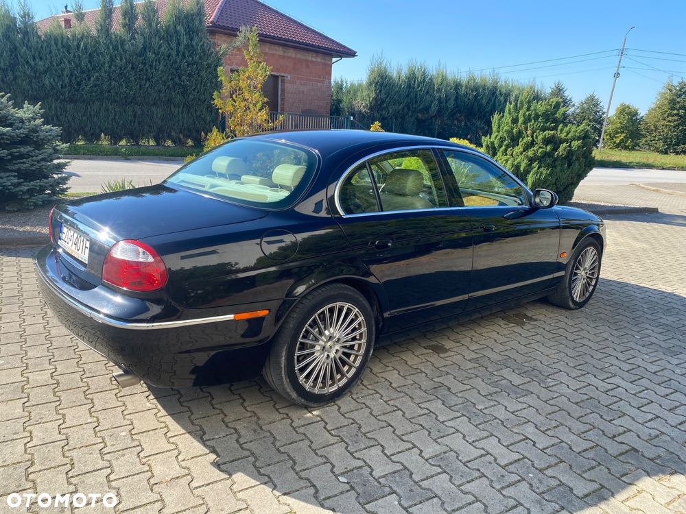 Jaguar S-Type 3.0 V6 Executive - 12