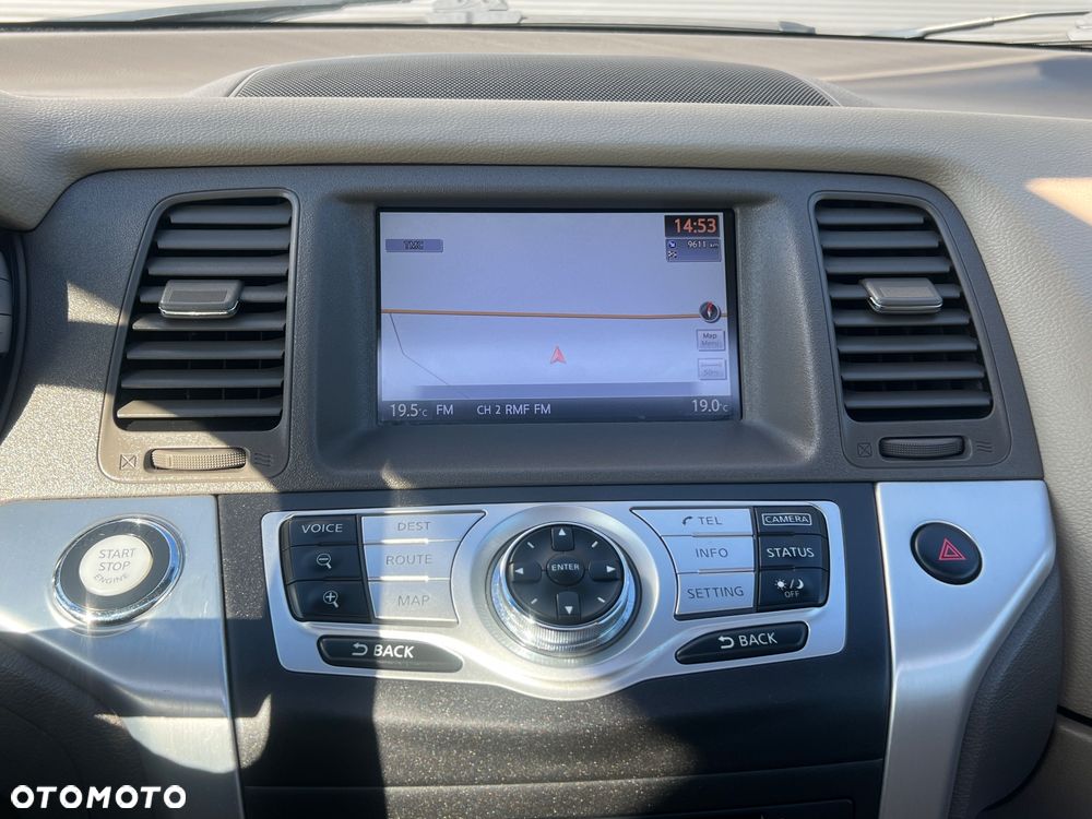 Nissan Murano 2.5 D Premium - 23