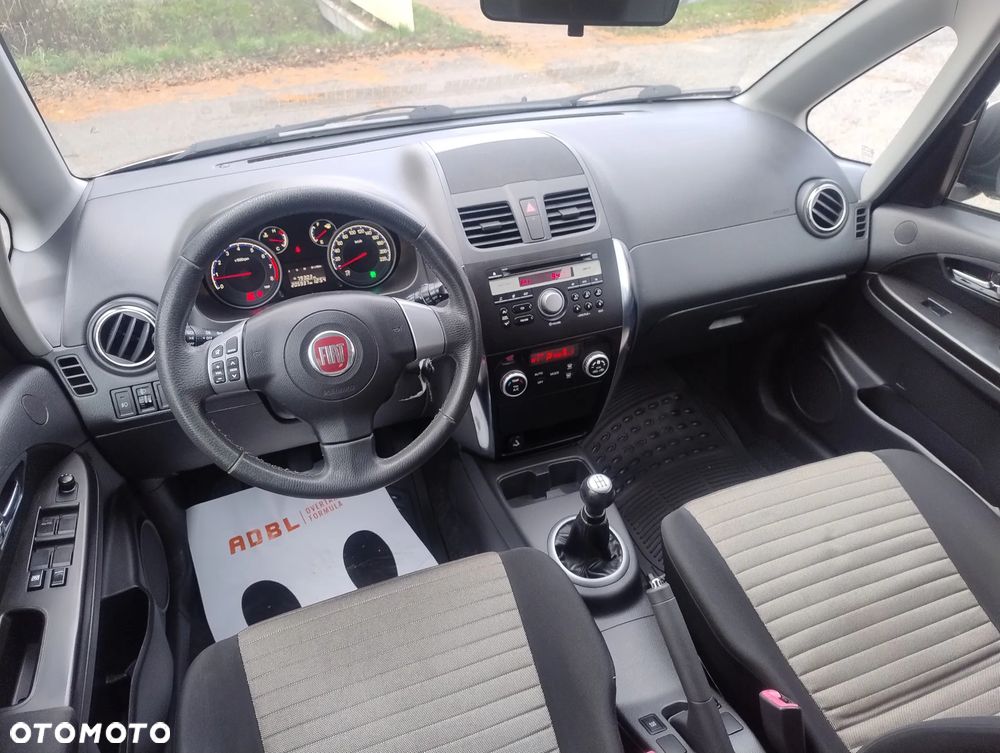 Fiat Sedici 1.6 16V 4x4 Emotion - 26