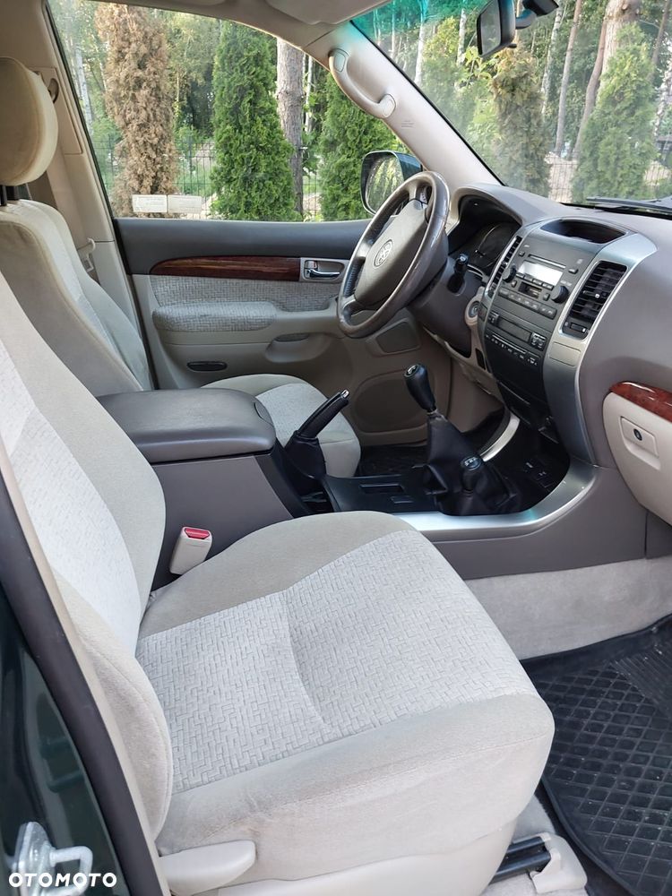Toyota Land Cruiser - 25