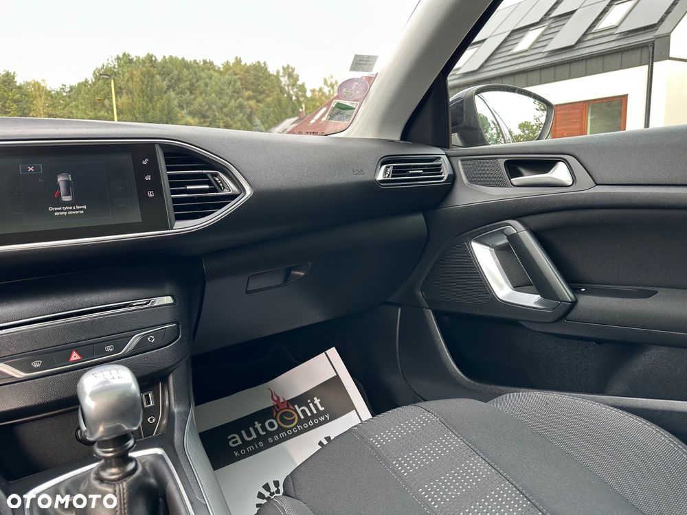 Peugeot 308 - 23