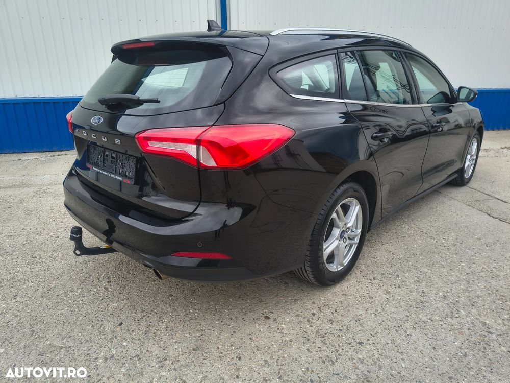 Ford Focus - 4