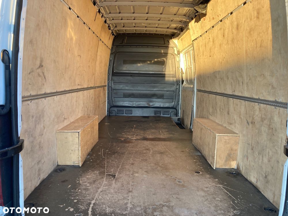Mercedes-Benz Sprinter - 7