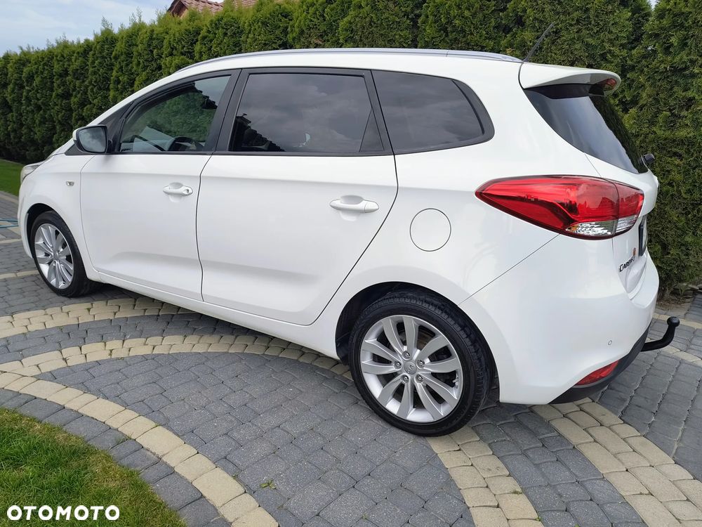 Kia Carens 1.7 CRDi 136 Dream Team Edition - 8